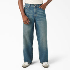 "Hilham Loose Fit Jeans"