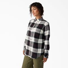 "Women's Plaid Flannel Long Sleeve Shirt"
