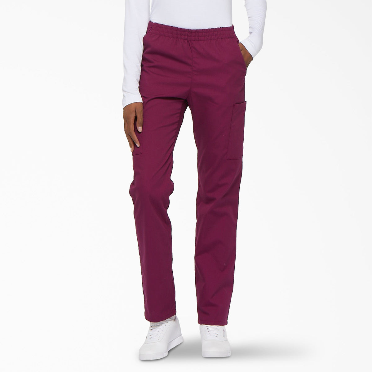 "Women's EDS Signature Cargo Scrub Pants"