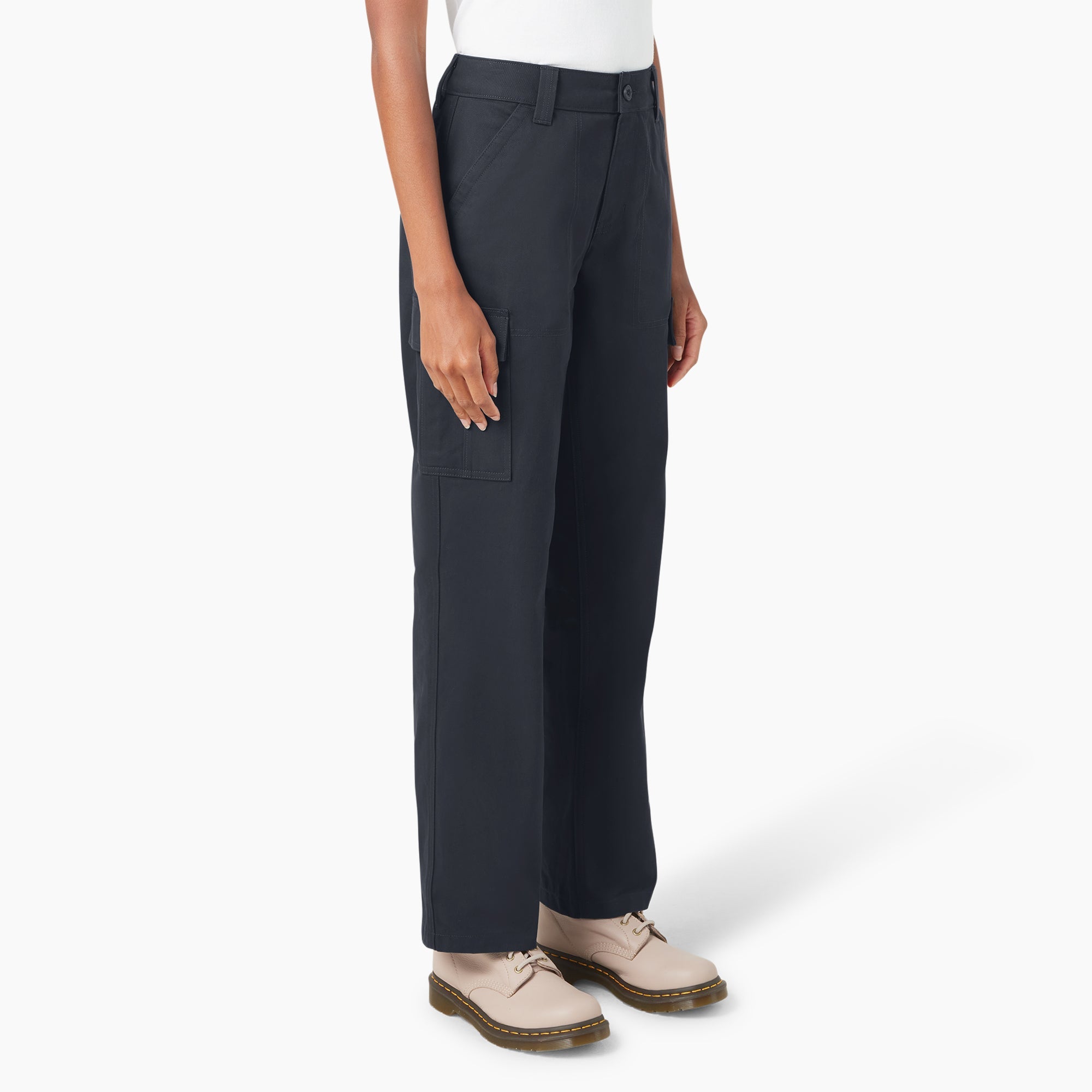 "Women's Relaxed Fit Cargo Pants"