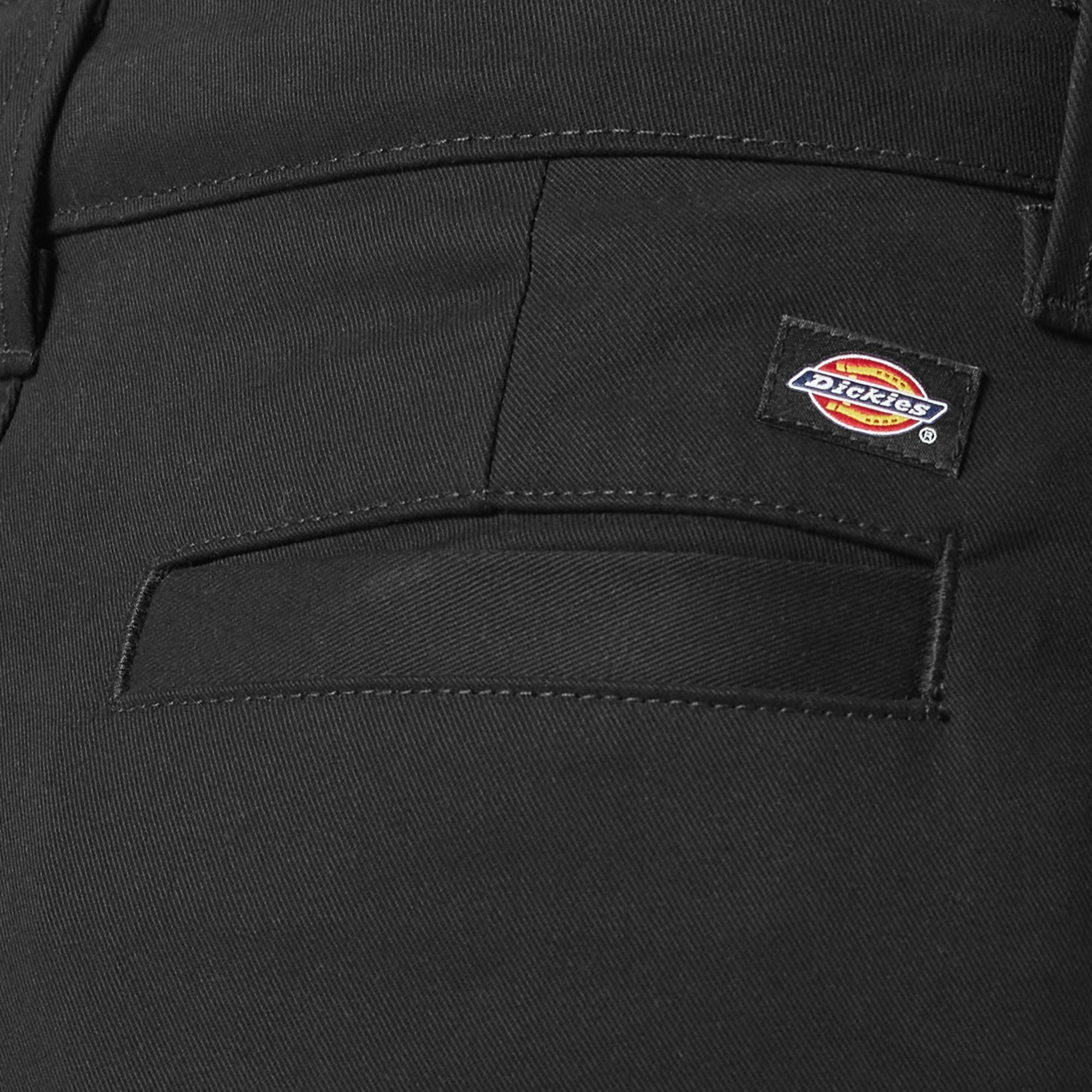 "Women's Relaxed Fit Cargo Pants"
