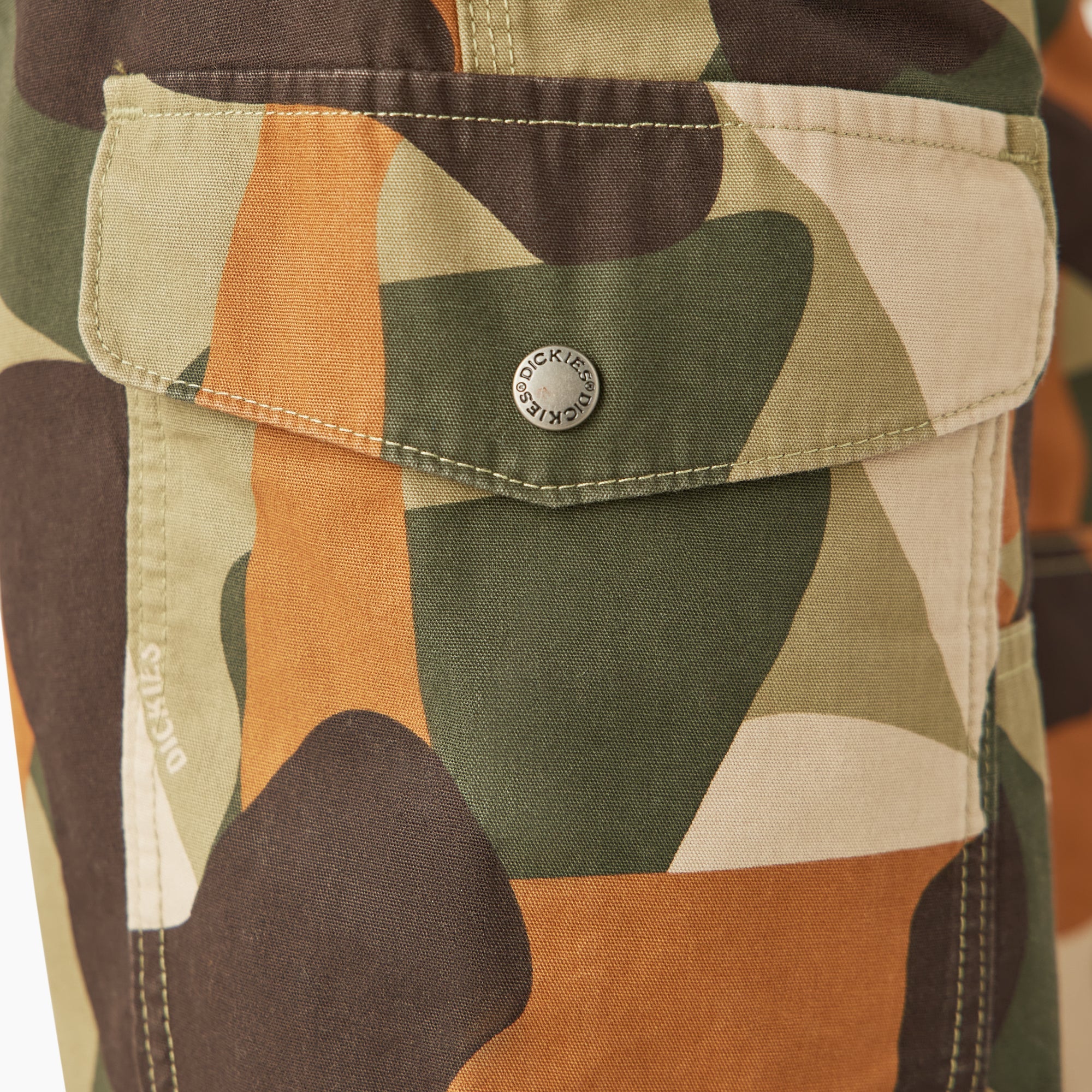 "Camo Print Duck Cargo Pants"