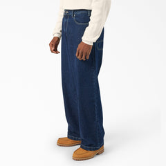 "Hilham Loose Fit Jeans"