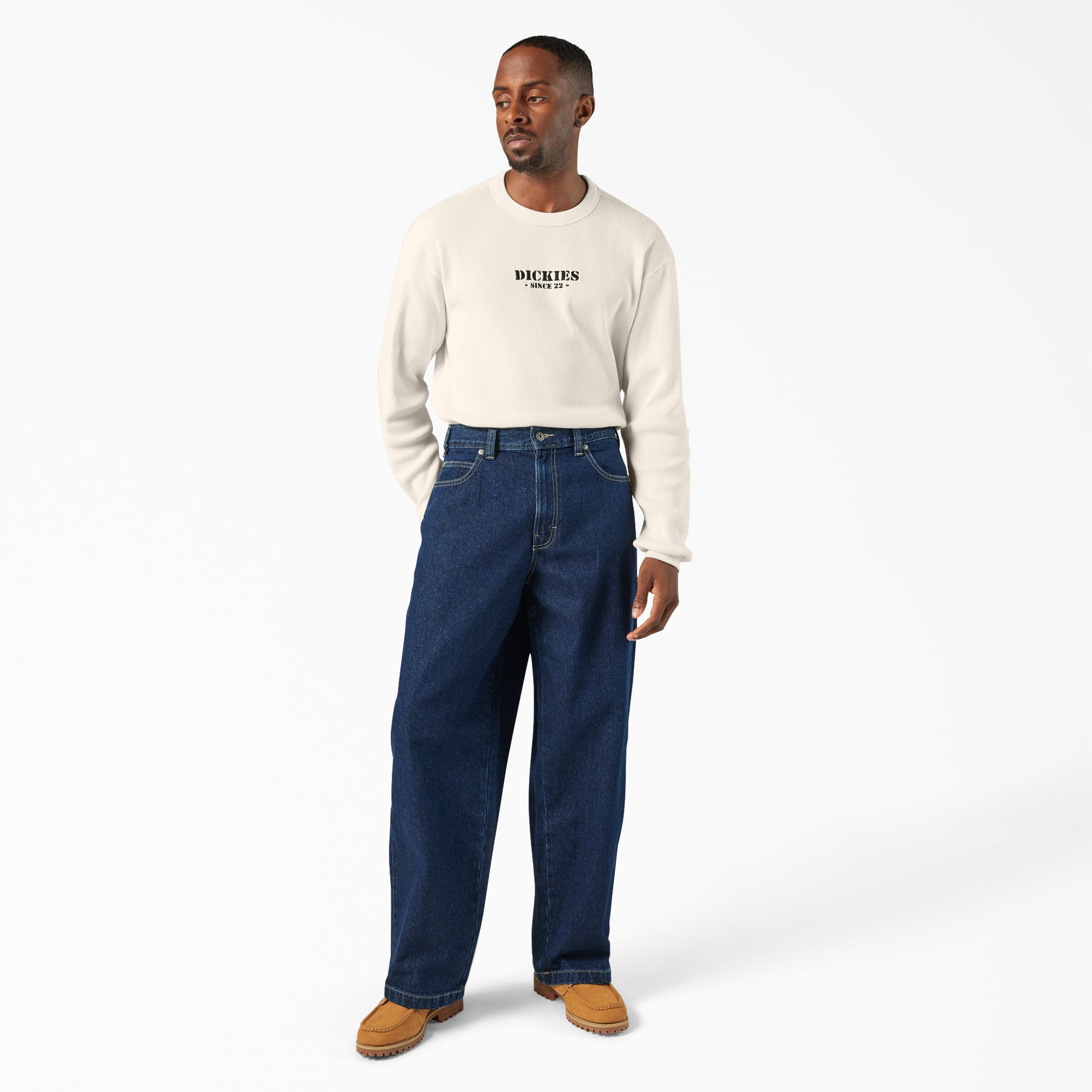 "Hilham Loose Fit Jeans"