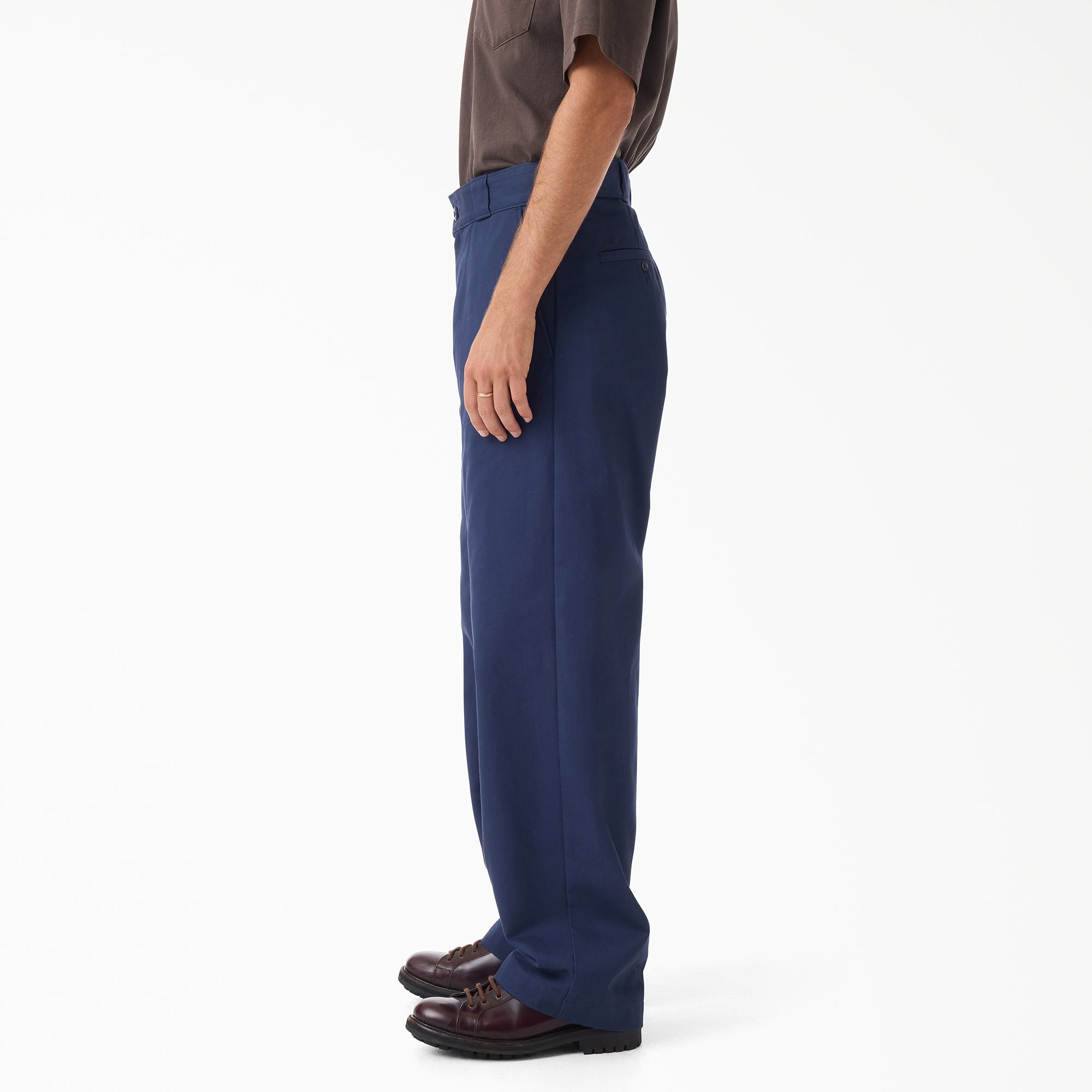 "247 Loose Fit Pants"