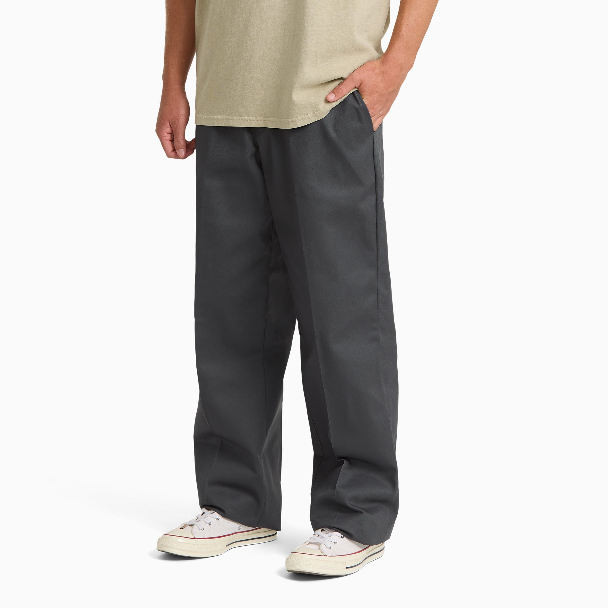 "877 Loose Fit Work Pants"