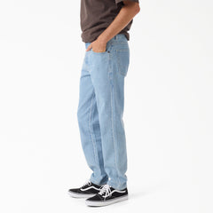 "982 Slim Tapered Jeans"