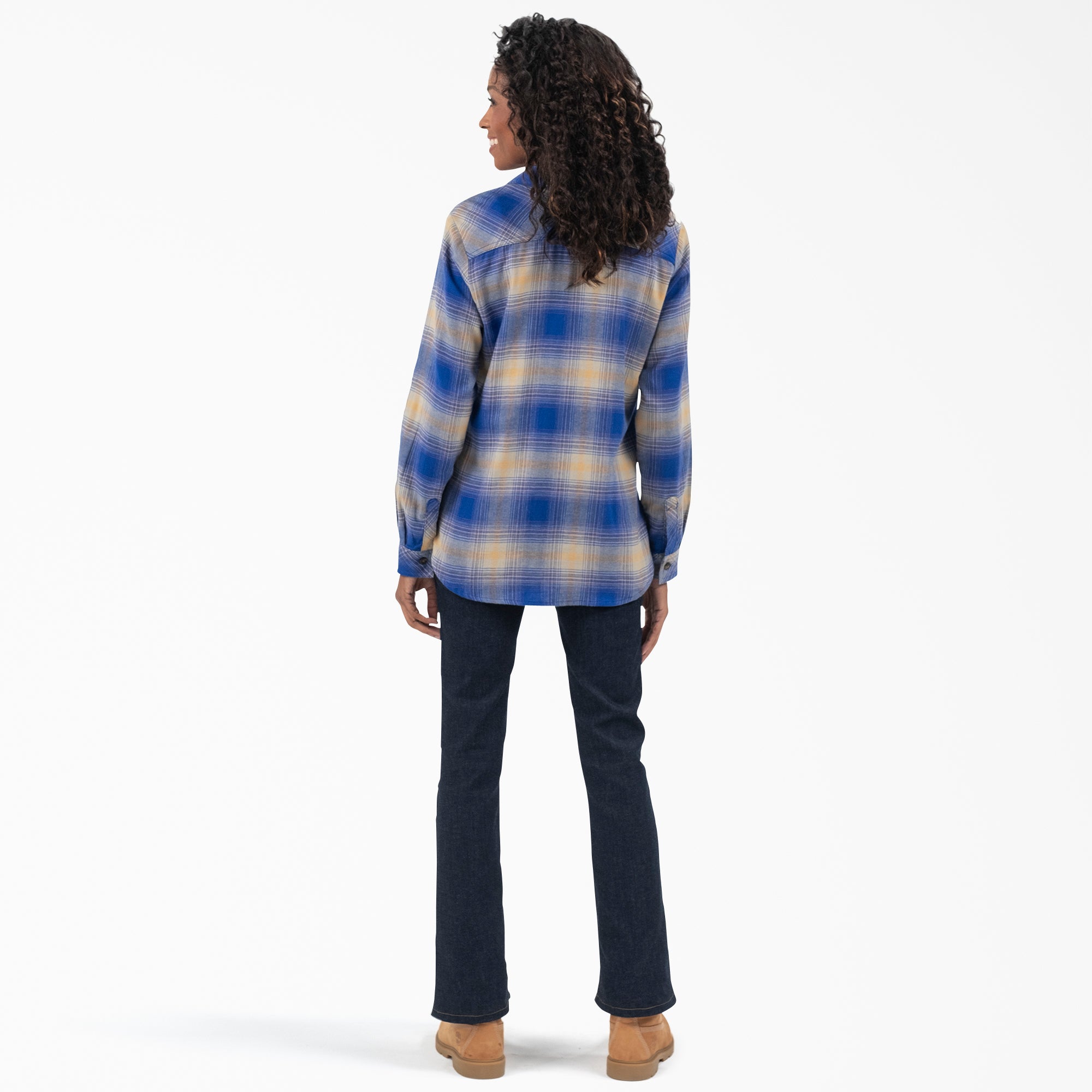 "Women's Plaid Flannel Long Sleeve Shirt"