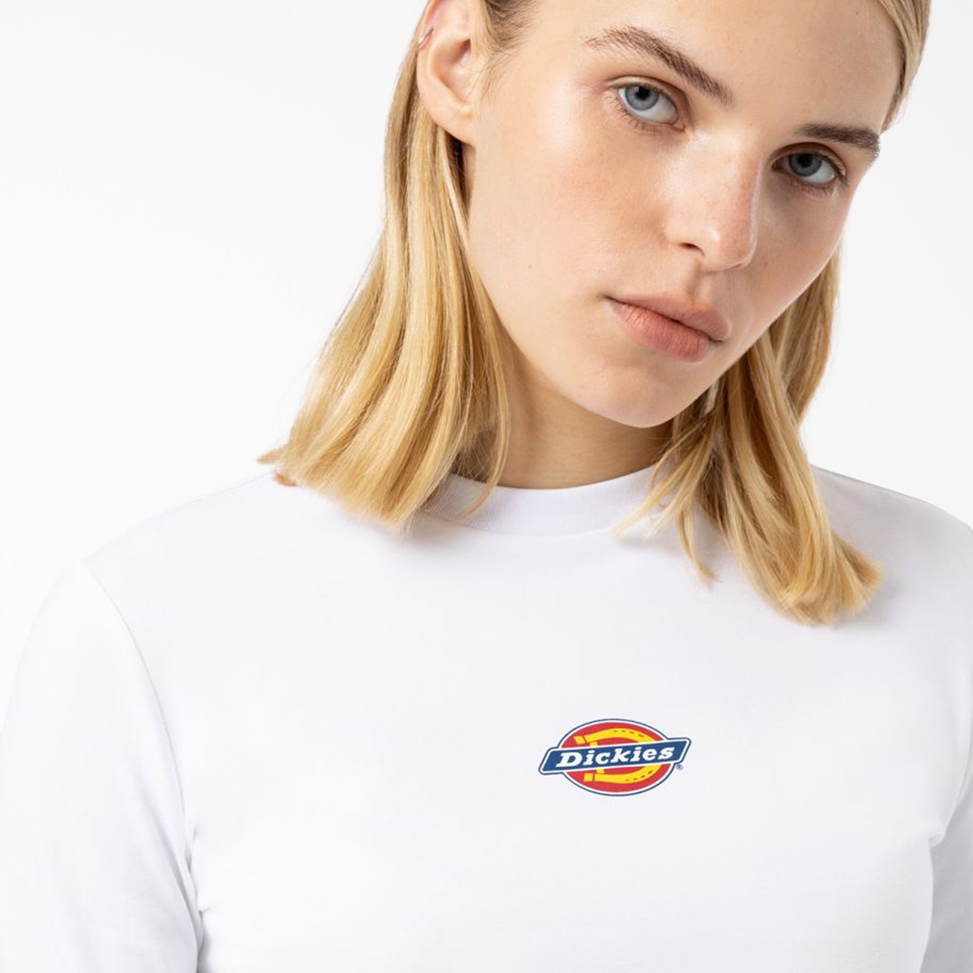 "Women's Maple Valley Logo Long Sleeve Cropped T-Shirt"