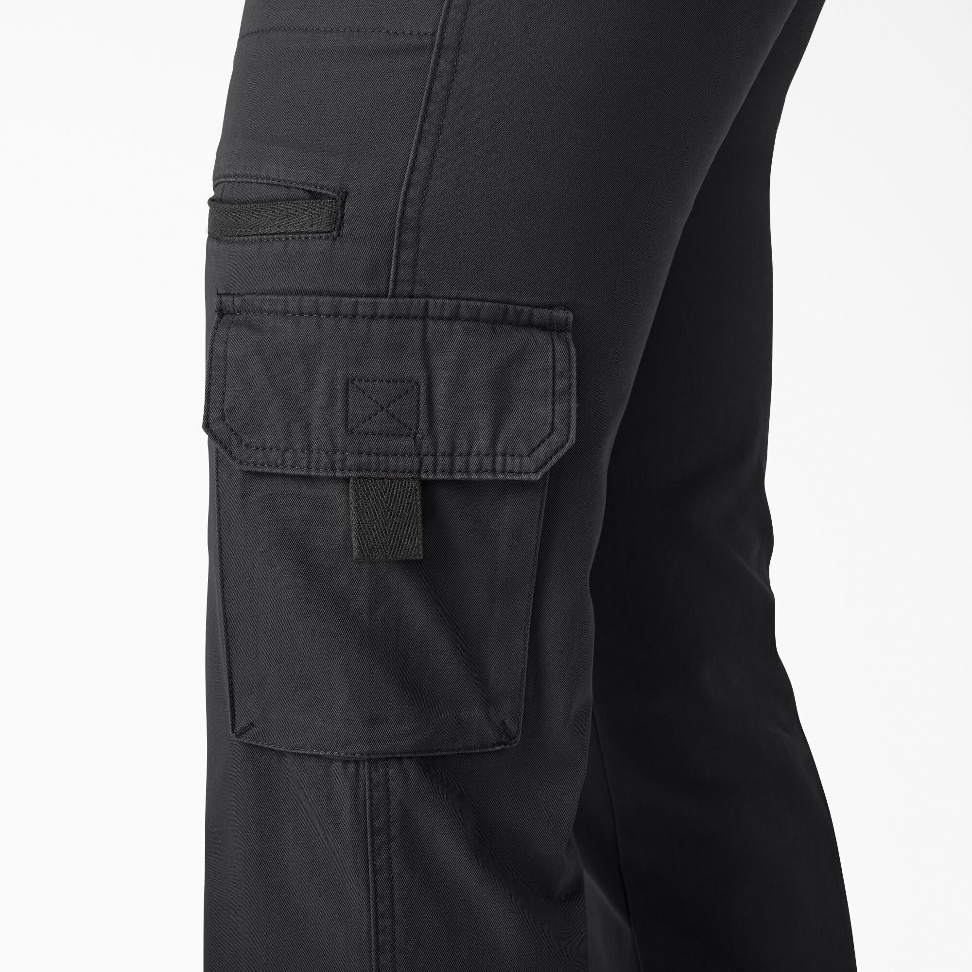 "Women's Relaxed Fit Straight Leg Cargo Pants"