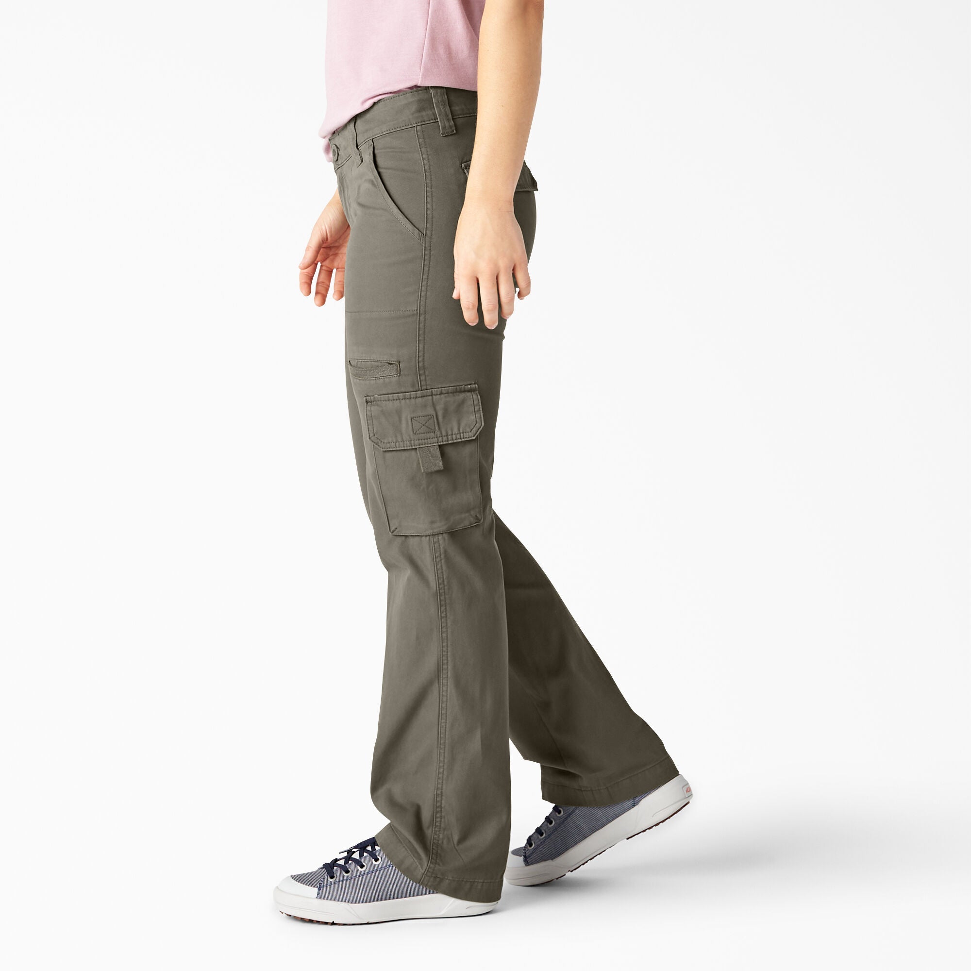 "Women's Relaxed Fit Straight Leg Cargo Pants"