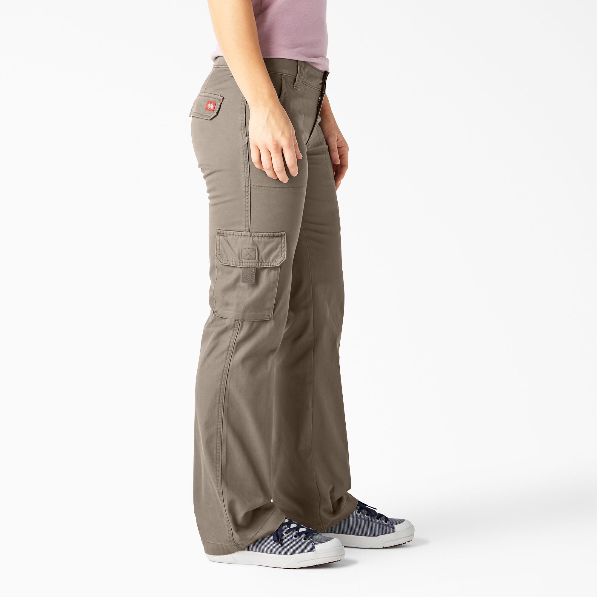 "Women's Relaxed Fit Straight Leg Cargo Pants"