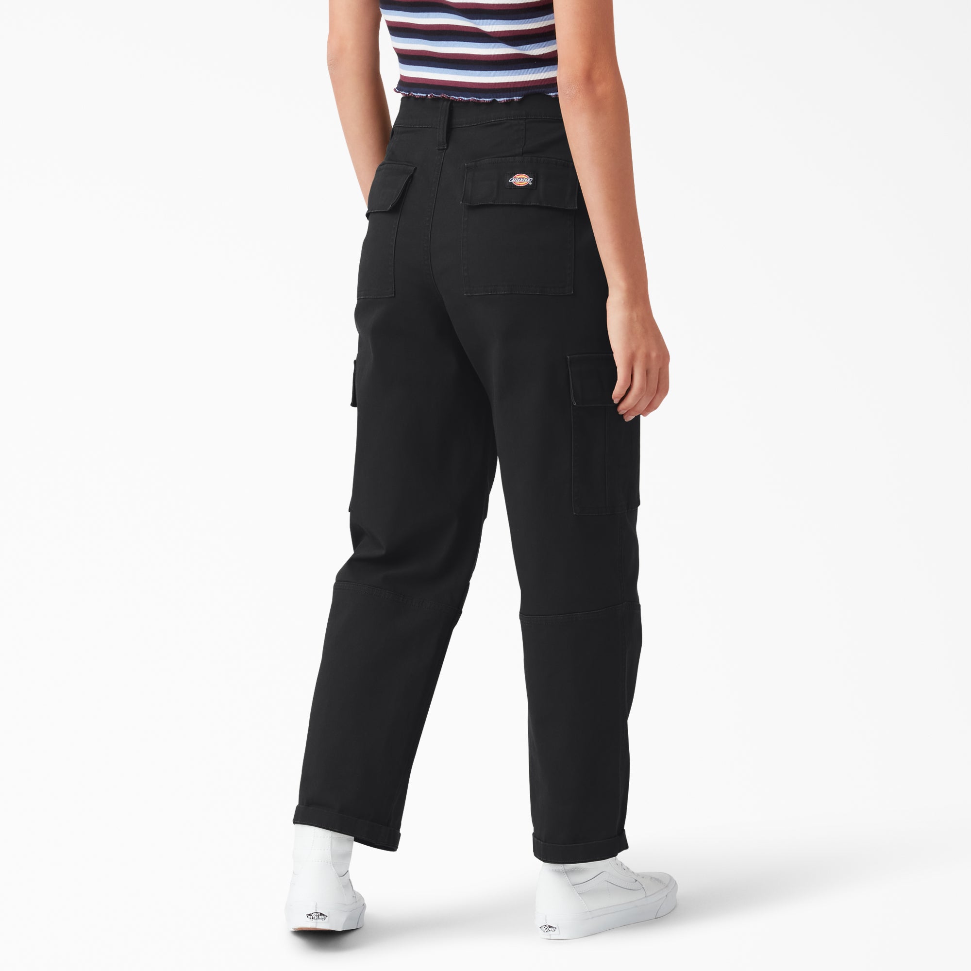 "Women's Relaxed Fit Cropped Cargo Pants"