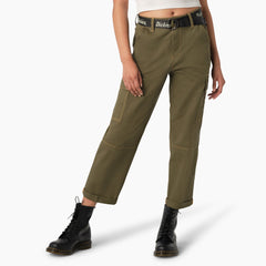 "Women's Relaxed Fit Contrast Stitch Cropped Cargo Pants"