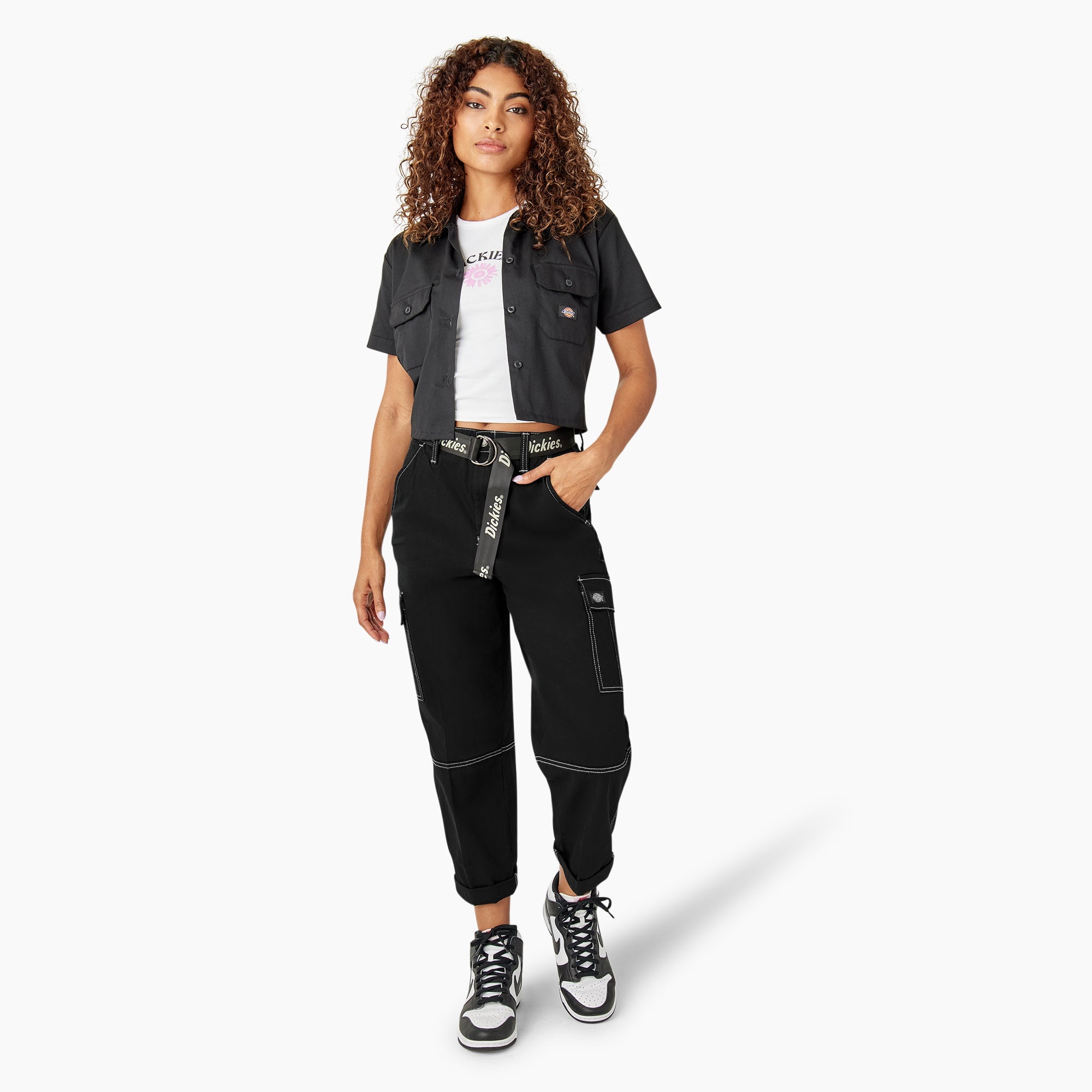 "Women's Relaxed Fit Contrast Stitch Cropped Cargo Pants"