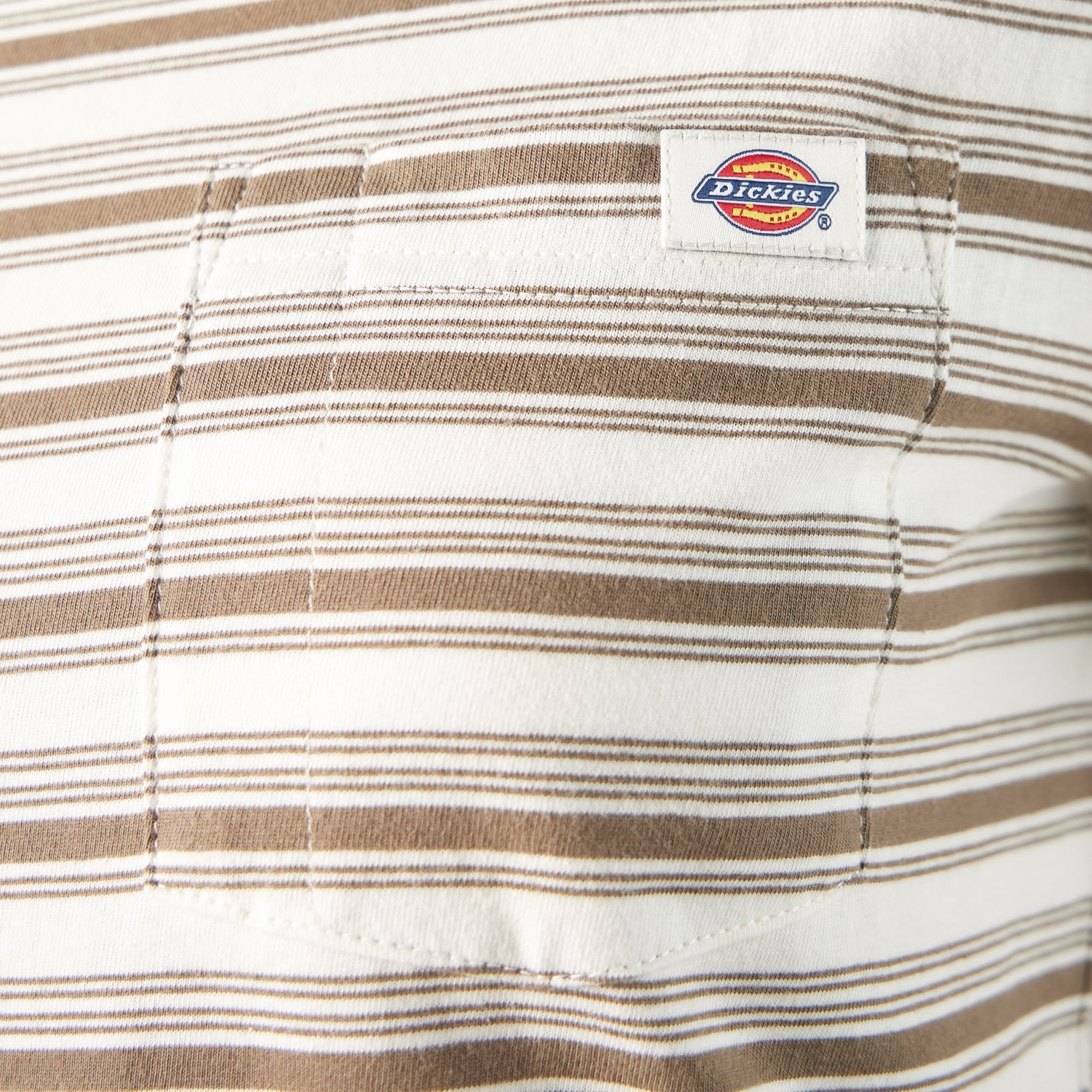 "Women's Large Striped Cropped Pocket T-Shirt"