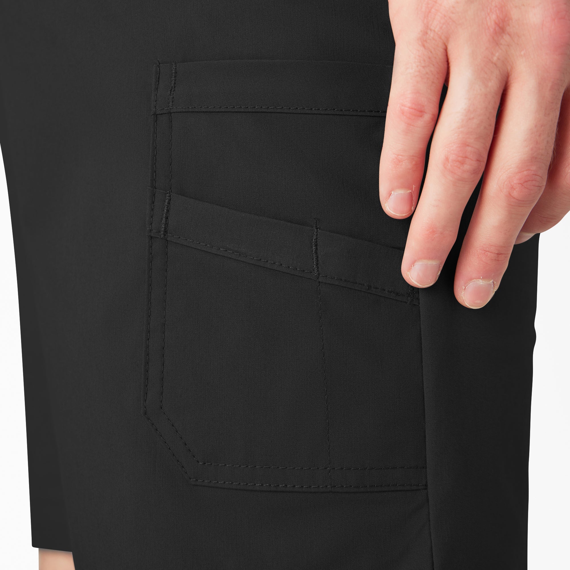 "FLEX Cooling Regular Fit Utility Shorts, 11"""