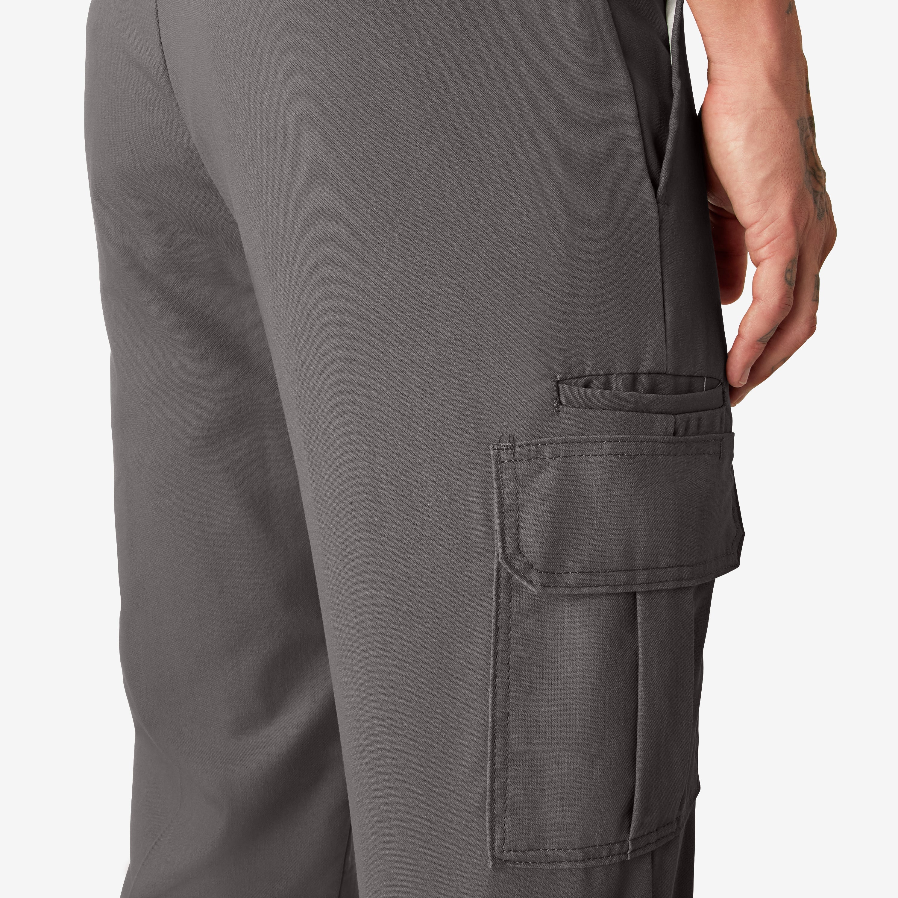 "FLEX Regular Fit Cargo Pants"