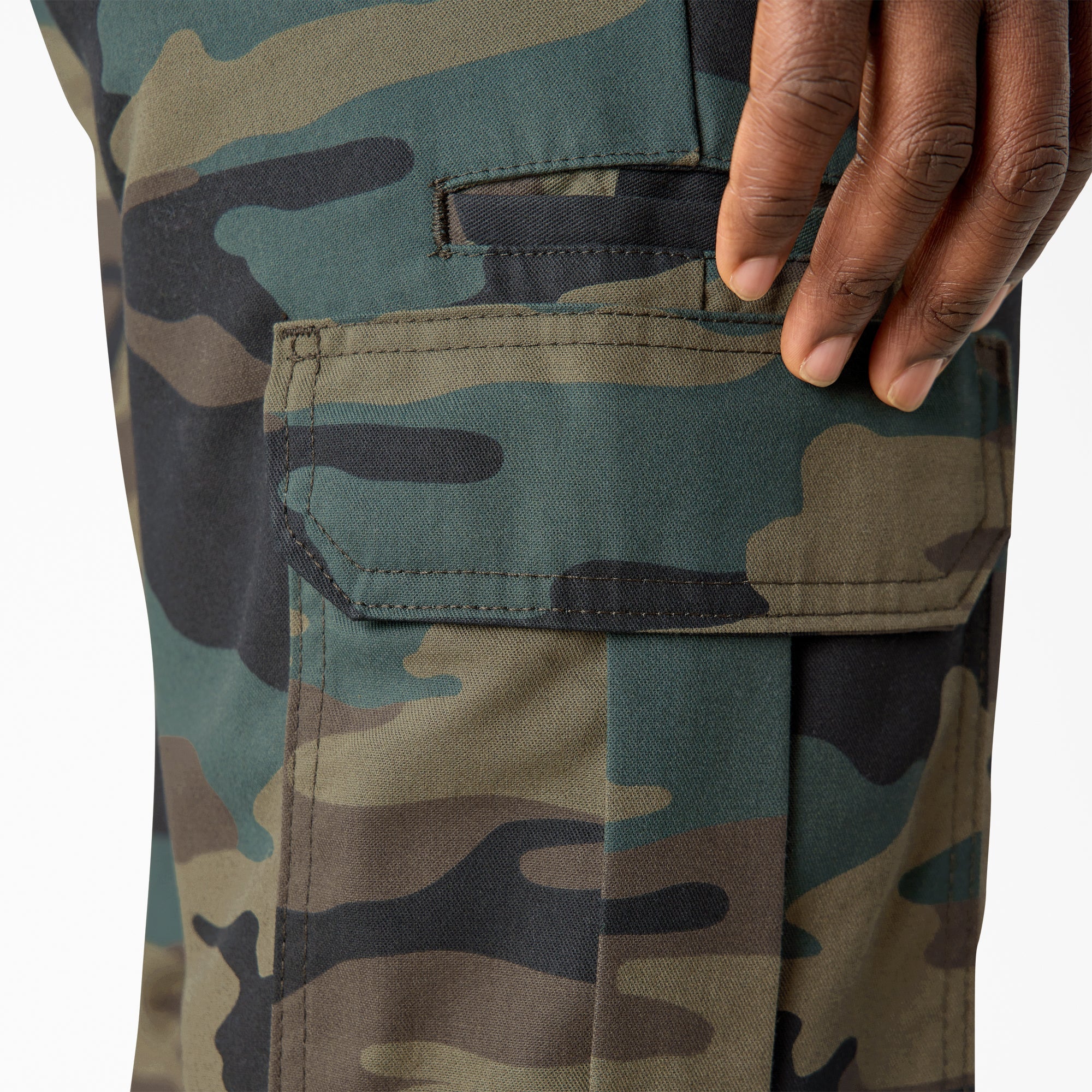 "FLEX Regular Fit Cargo Pants"
