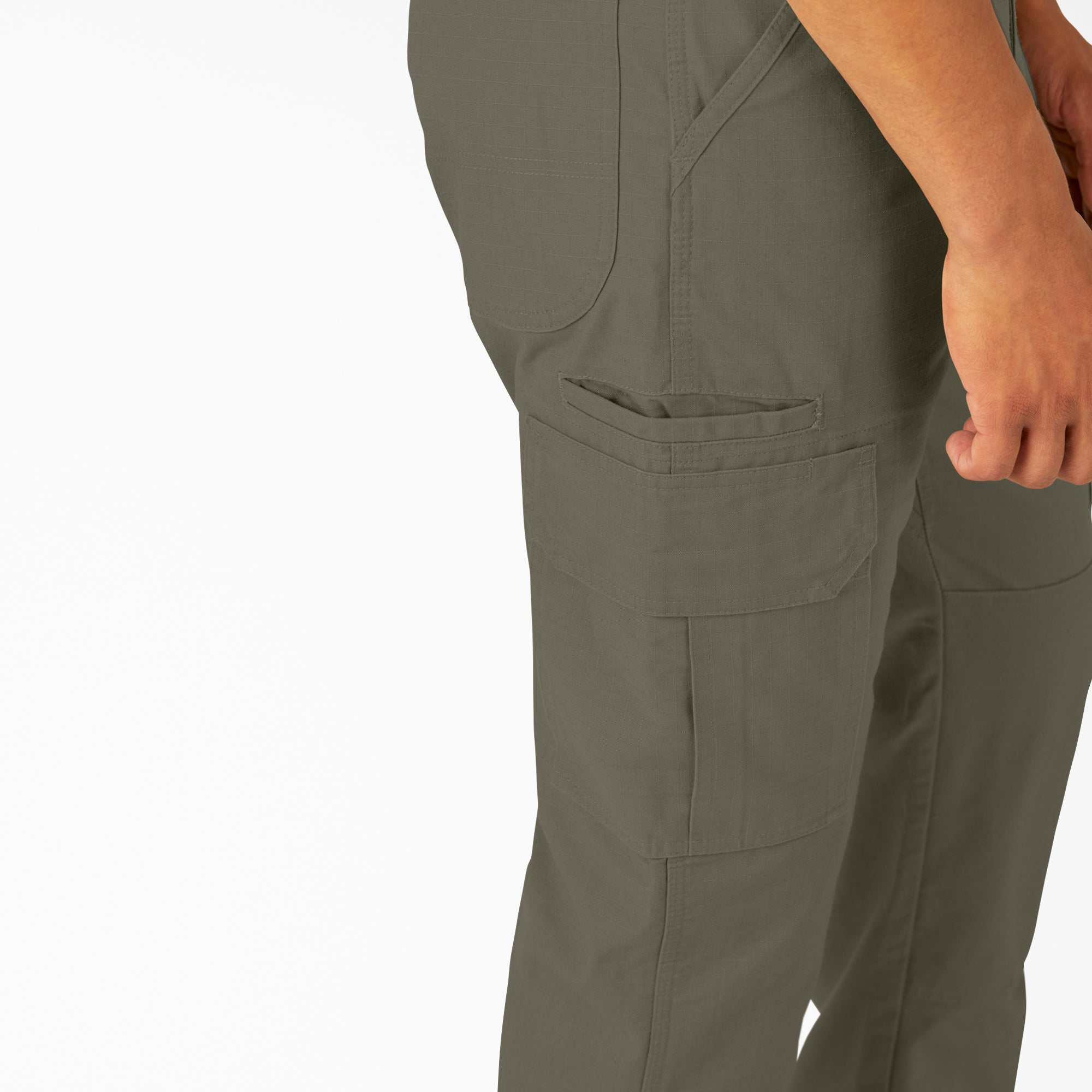 "FLEX DuraTech Relaxed Fit Ripstop Cargo Pants"