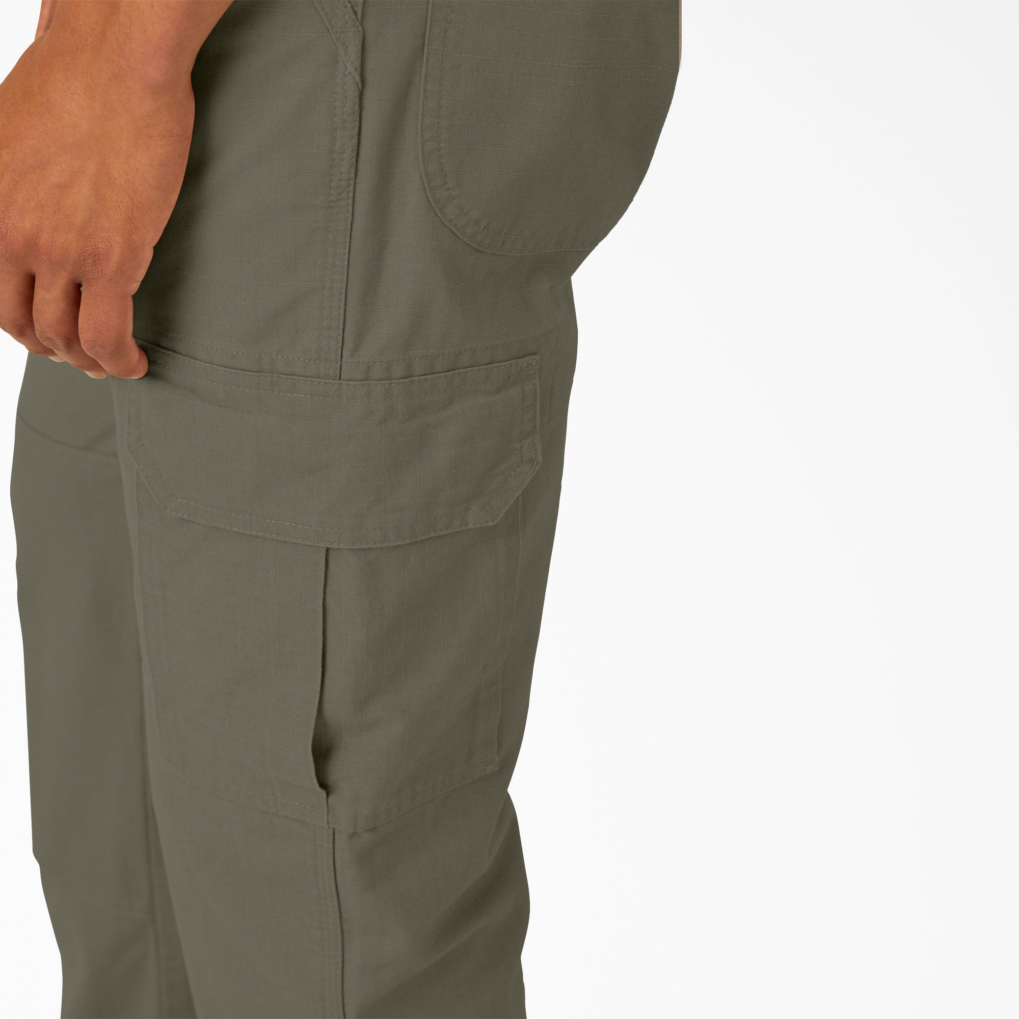 "FLEX DuraTech Relaxed Fit Ripstop Cargo Pants"
