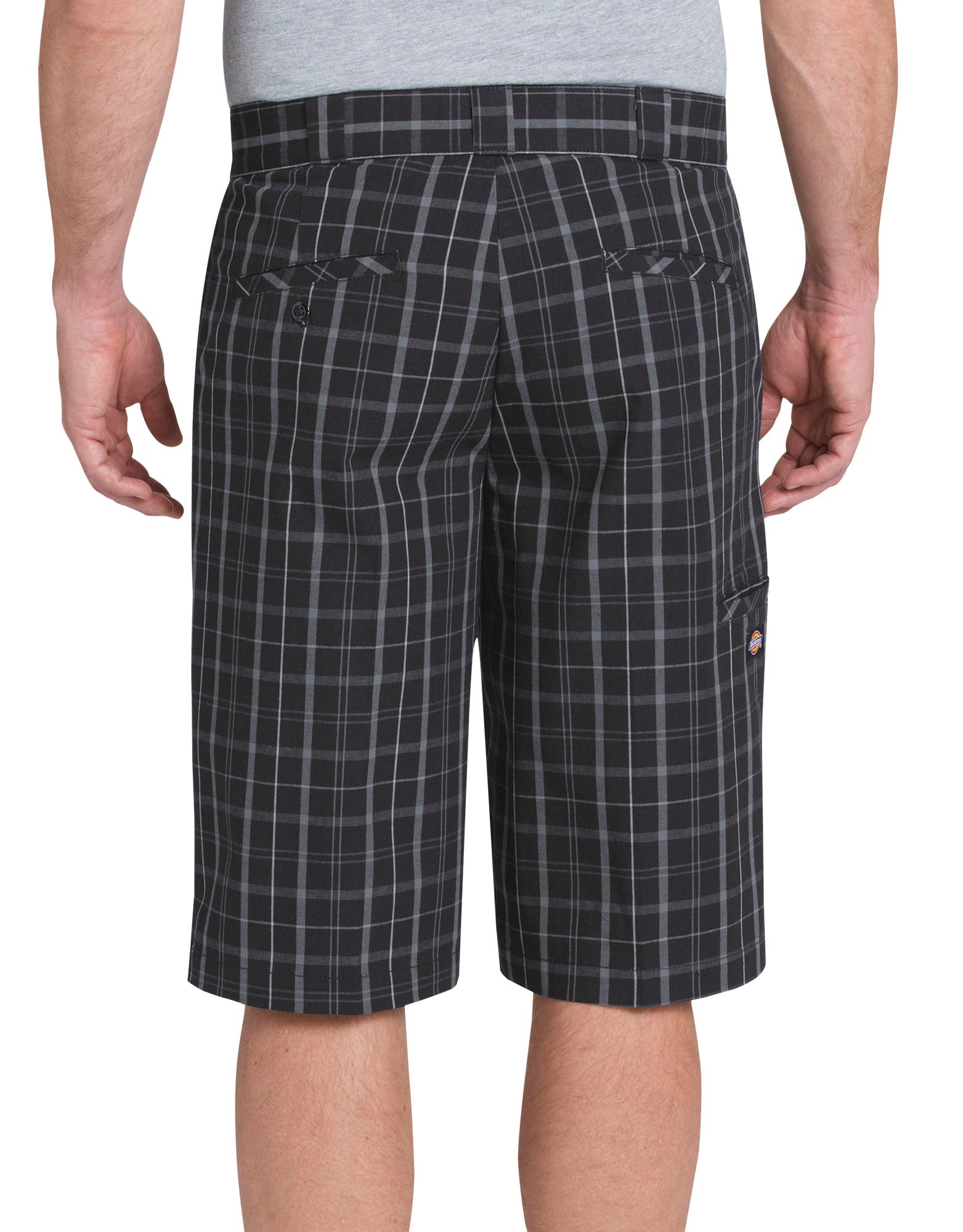 "13"" Regular Fit Multi-Use Pocket Plaid Shorts"