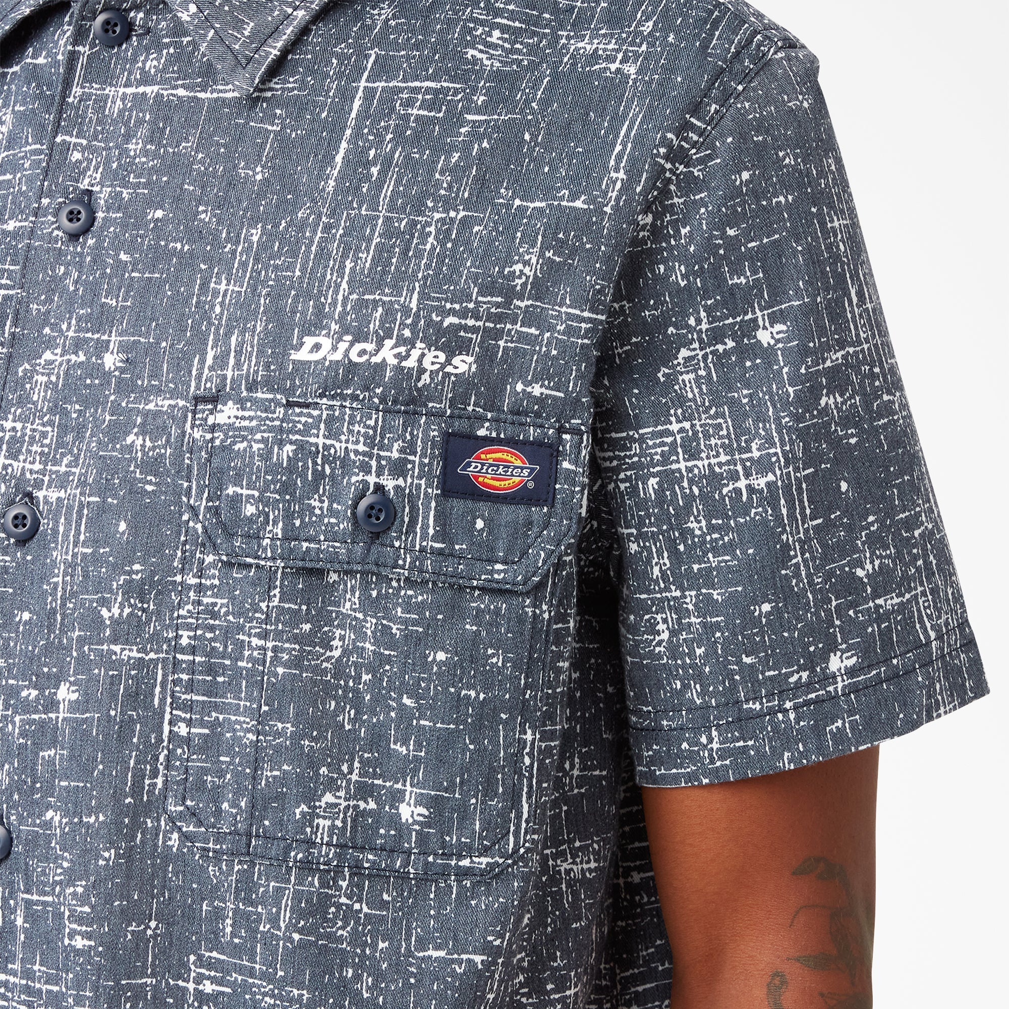 "Twill Button-Up Short Sleeve Work Shirt"