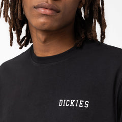"Cleveland Short Sleeve Graphic T-Shirt"