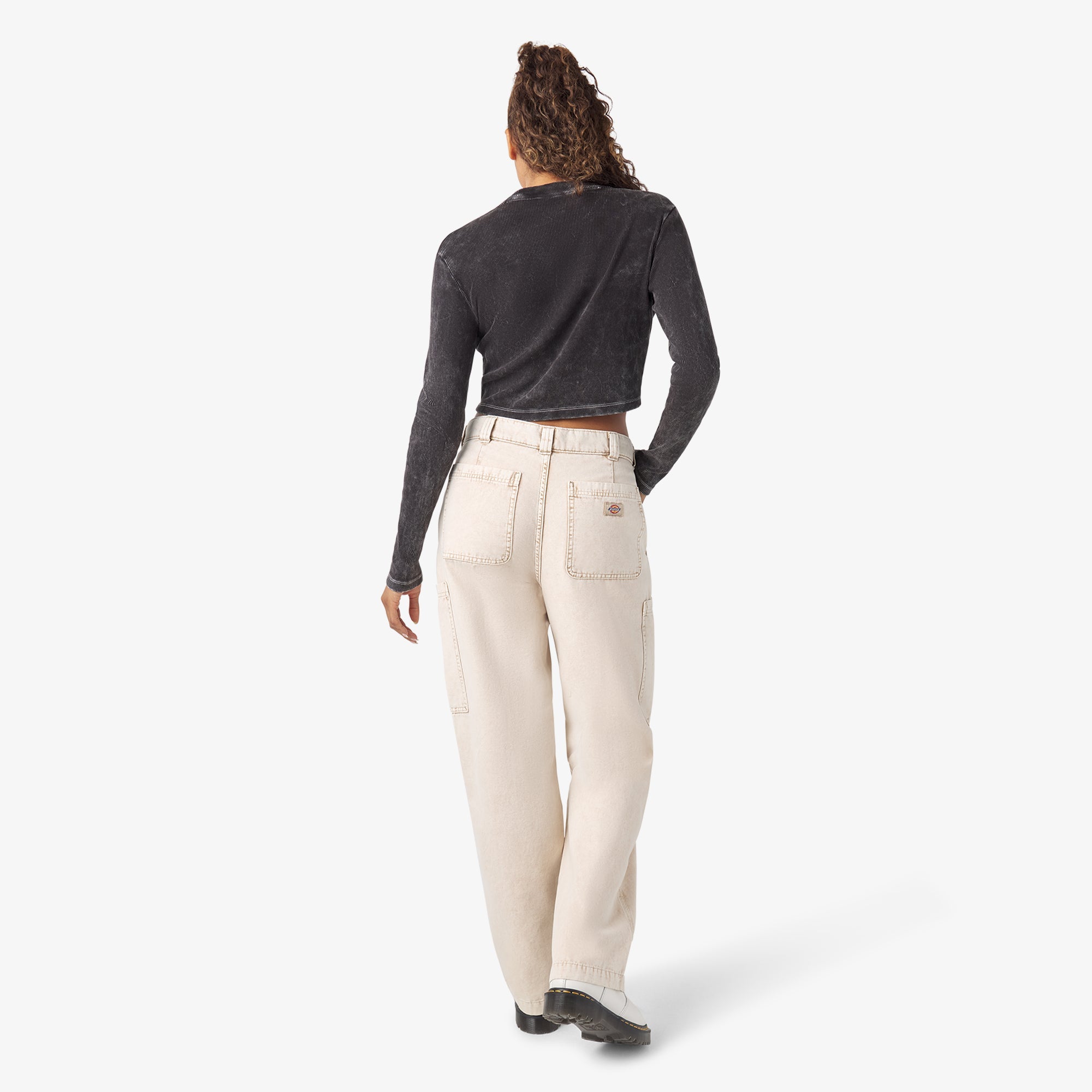 "Women's Newington Long Sleeve T-Shirt"