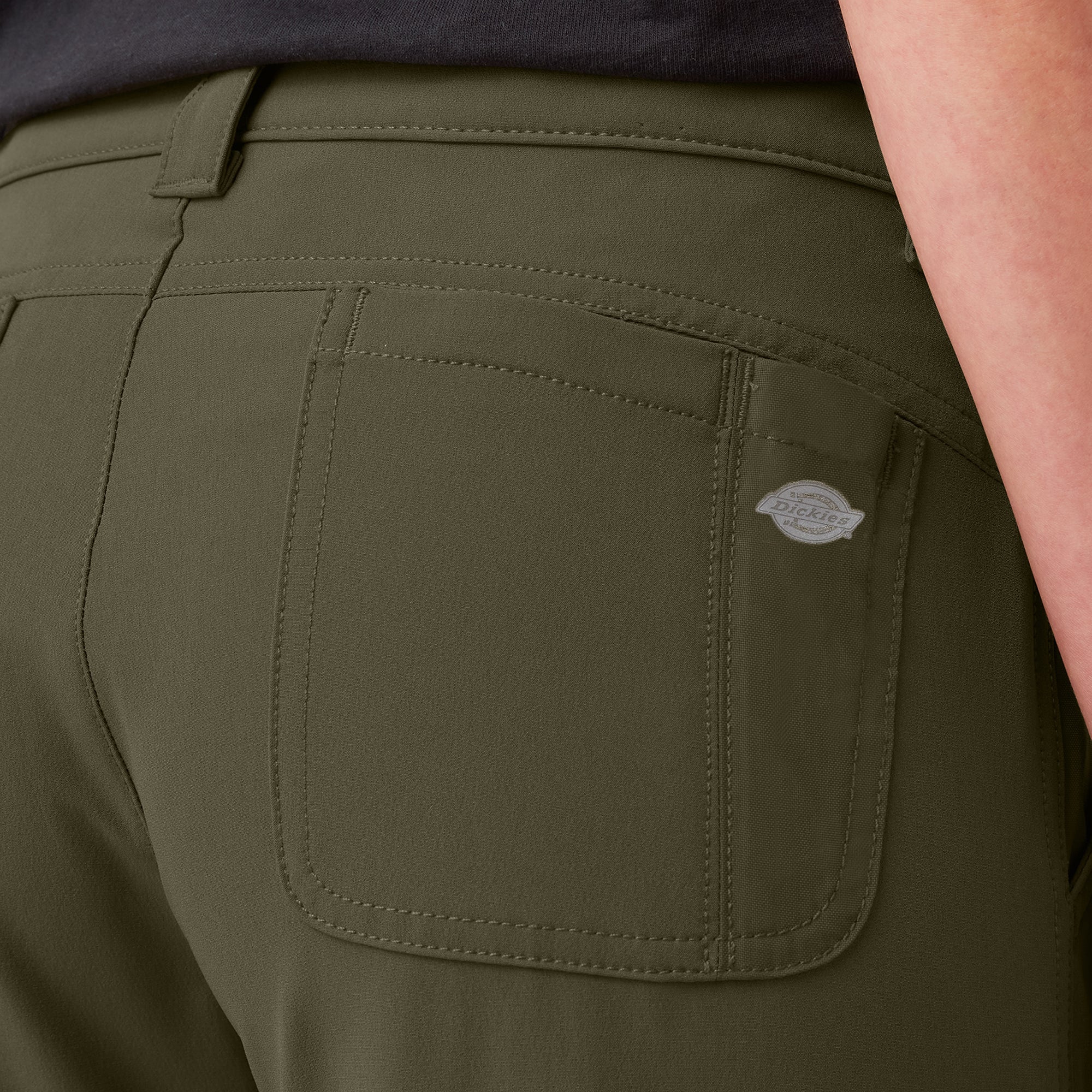 "Women's Cooling Slim Fit Cargo Shorts, 10"""