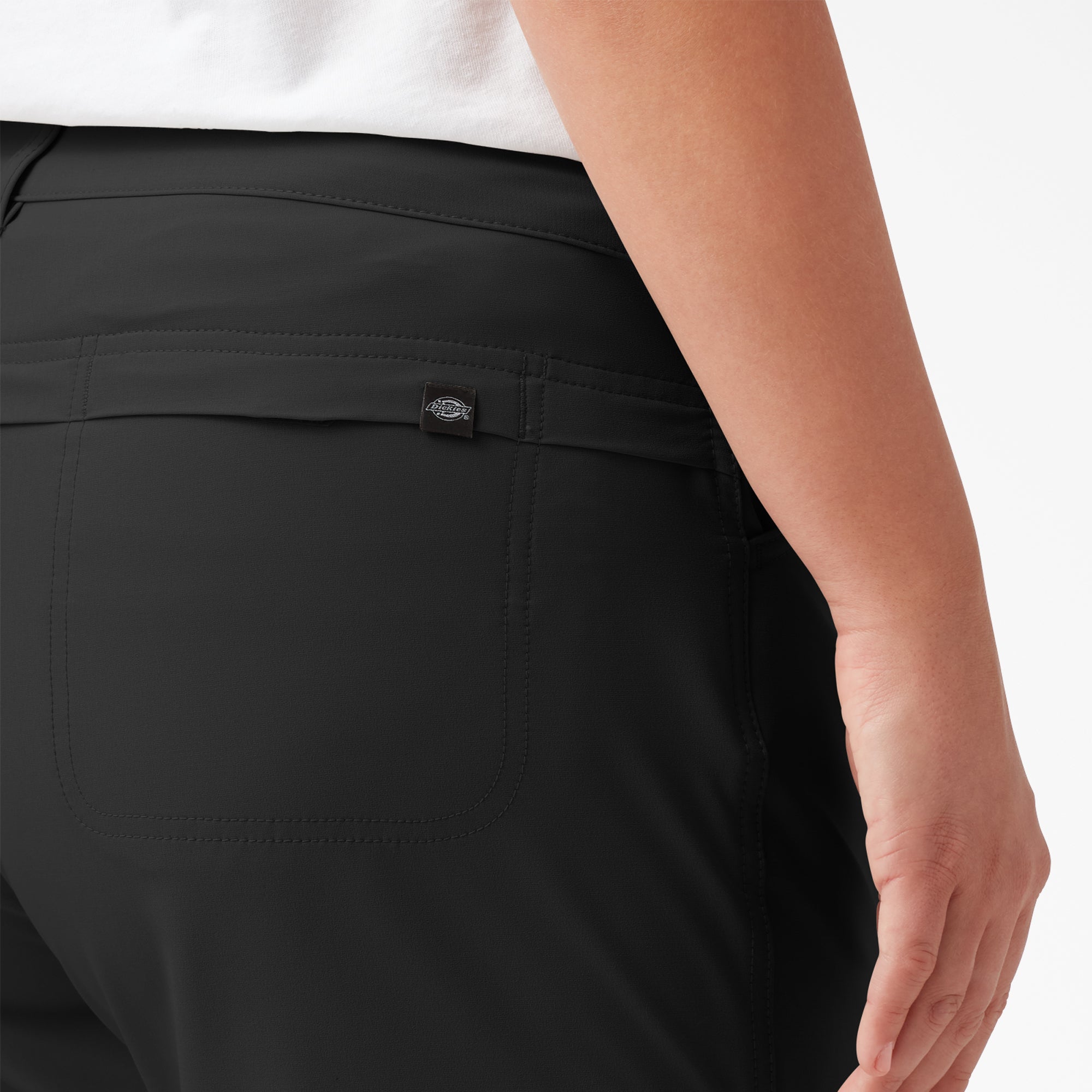 "Women's Plus Cooling Relaxed Fit Shorts, 9"""