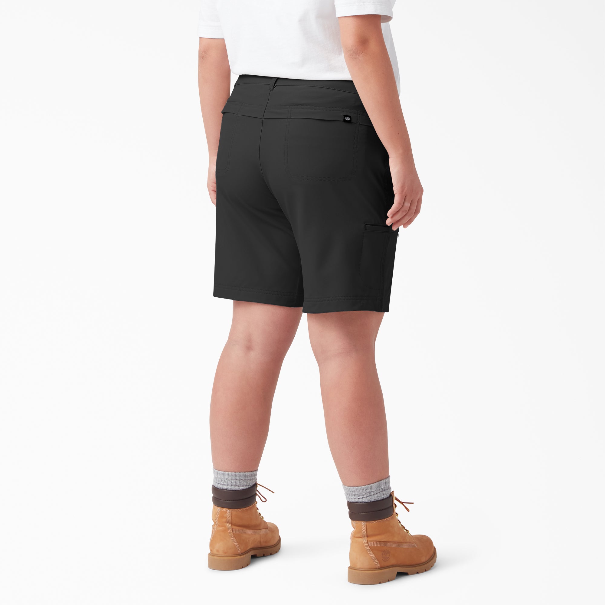 "Women's Plus Cooling Relaxed Fit Shorts, 9"""