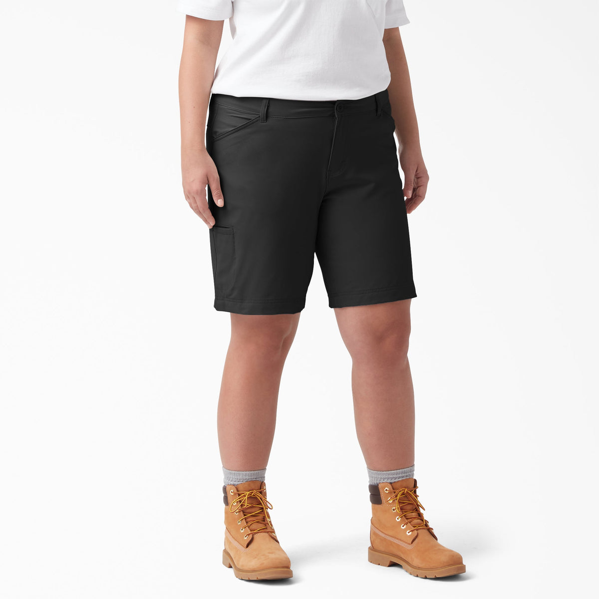"Women's Plus Cooling Relaxed Fit Shorts, 9"""