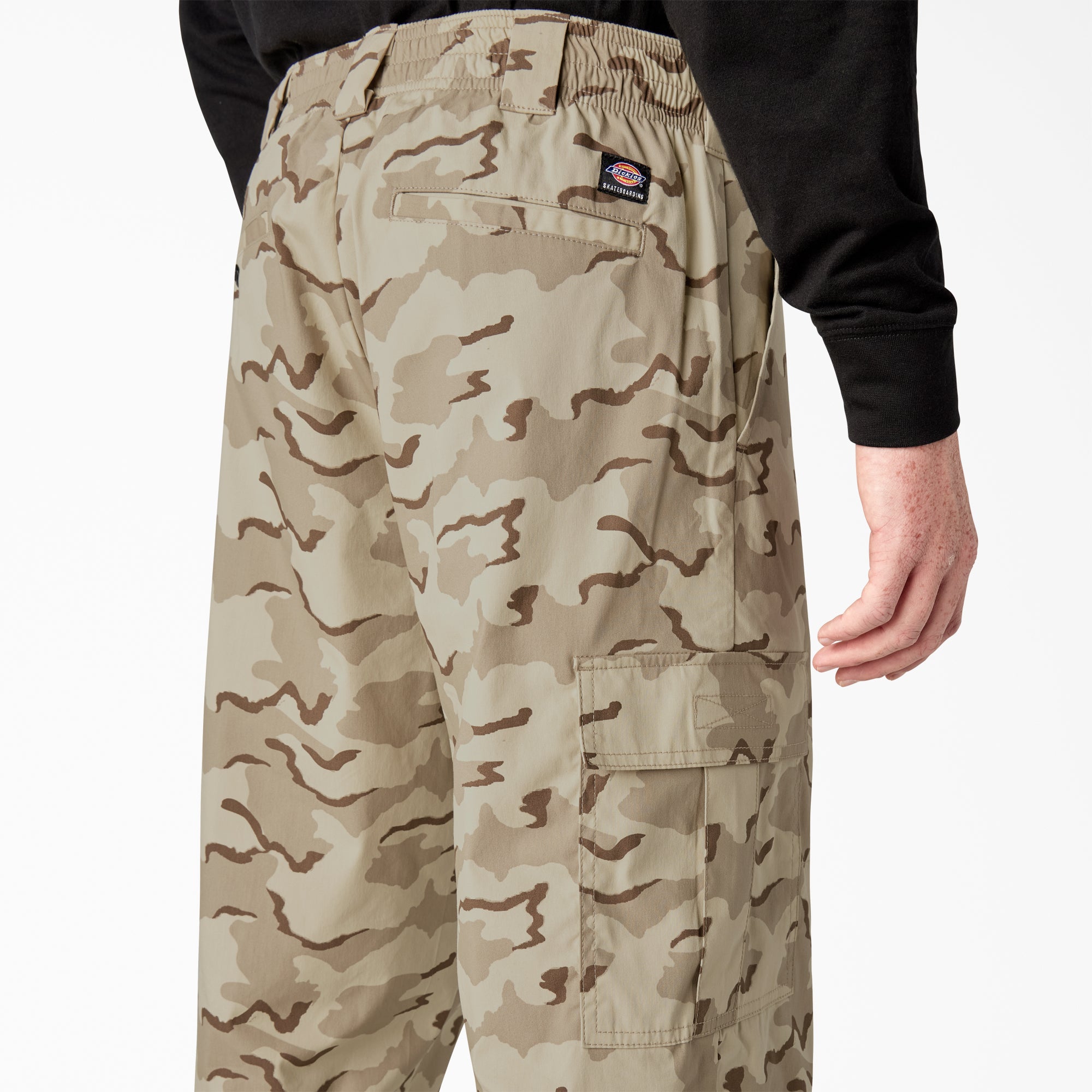 "Dickies Skateboarding Loose Fit Camo Cargo Pants"
